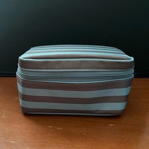 Thirty one jewelry bag